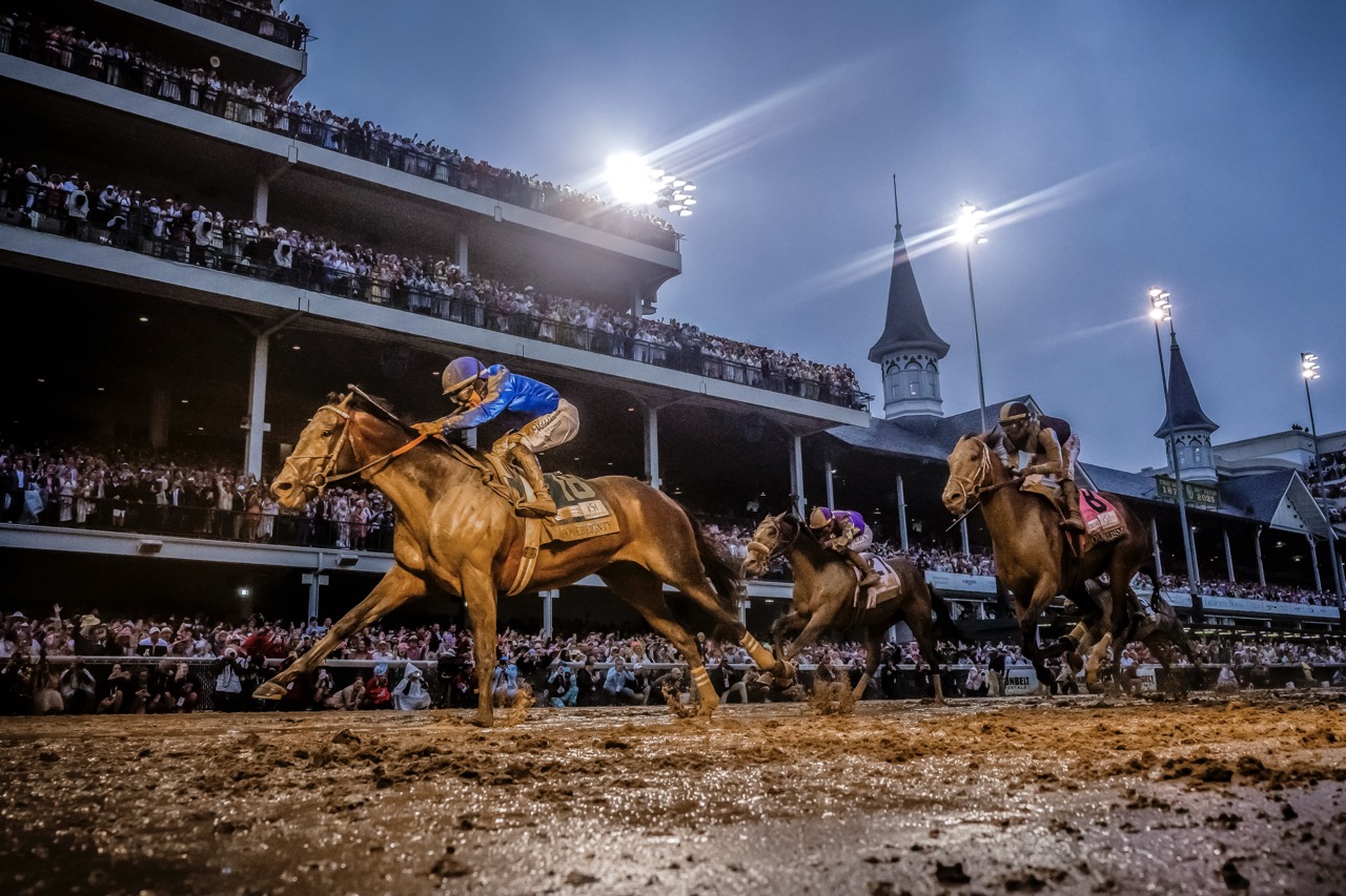 USO EXCESIVO DEL LÁTIGO- El ganador del Kentucky Derby deberá pagar U$S 62.000 de multa
