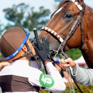 GP PALERMO – Earth God dejó de escolta a El Exito